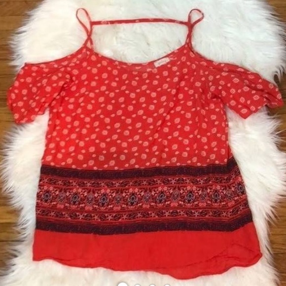 Pixley Rida Cold Shoulder Top - Picture 2 of 3